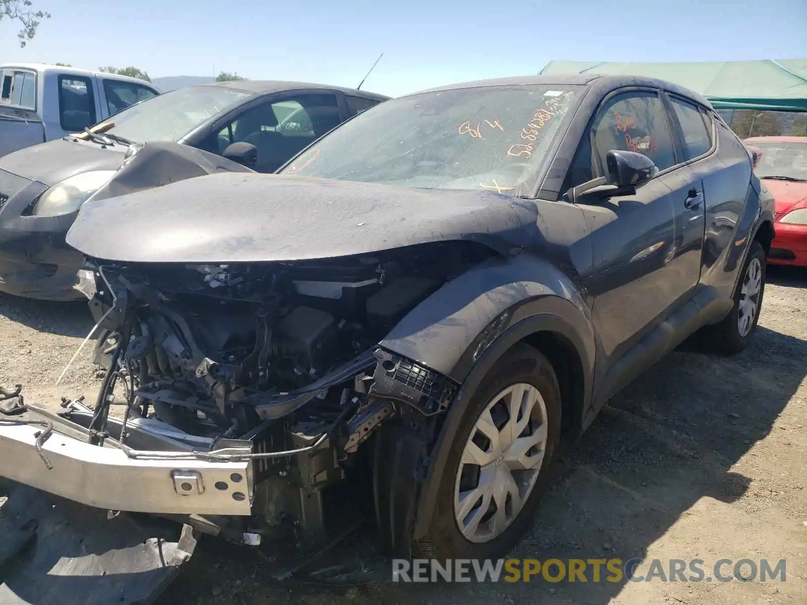 2 Photograph of a damaged car JTNKHMBX2L1069964 TOYOTA C-HR 2020