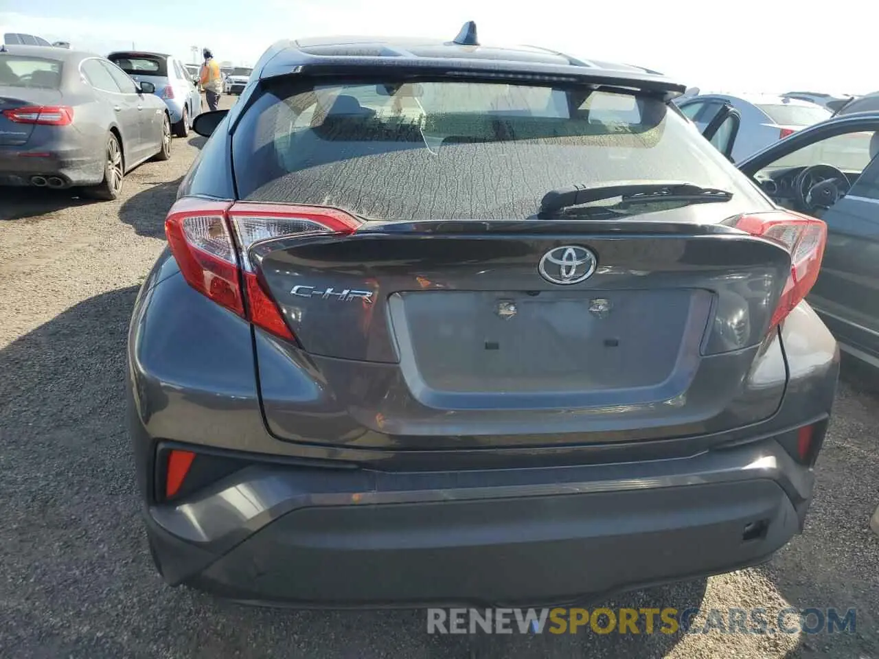 6 Photograph of a damaged car JTNKHMBX2L1071388 TOYOTA C-HR 2020