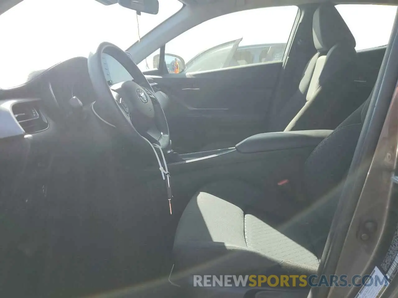 7 Photograph of a damaged car JTNKHMBX2L1071388 TOYOTA C-HR 2020