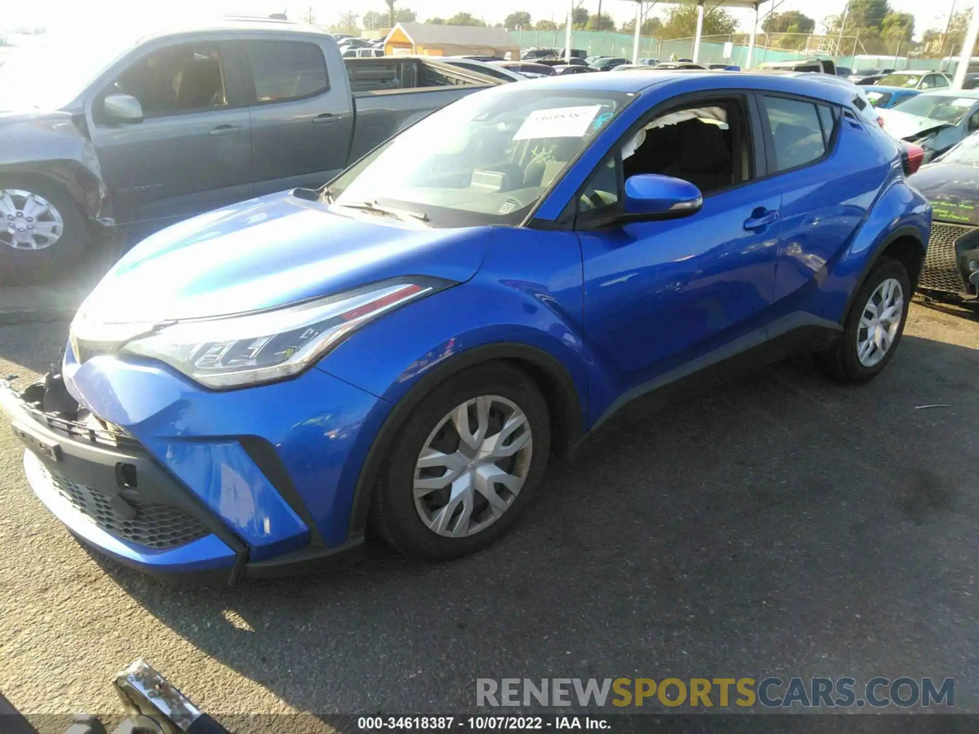 2 Photograph of a damaged car JTNKHMBX2L1076963 TOYOTA C-HR 2020