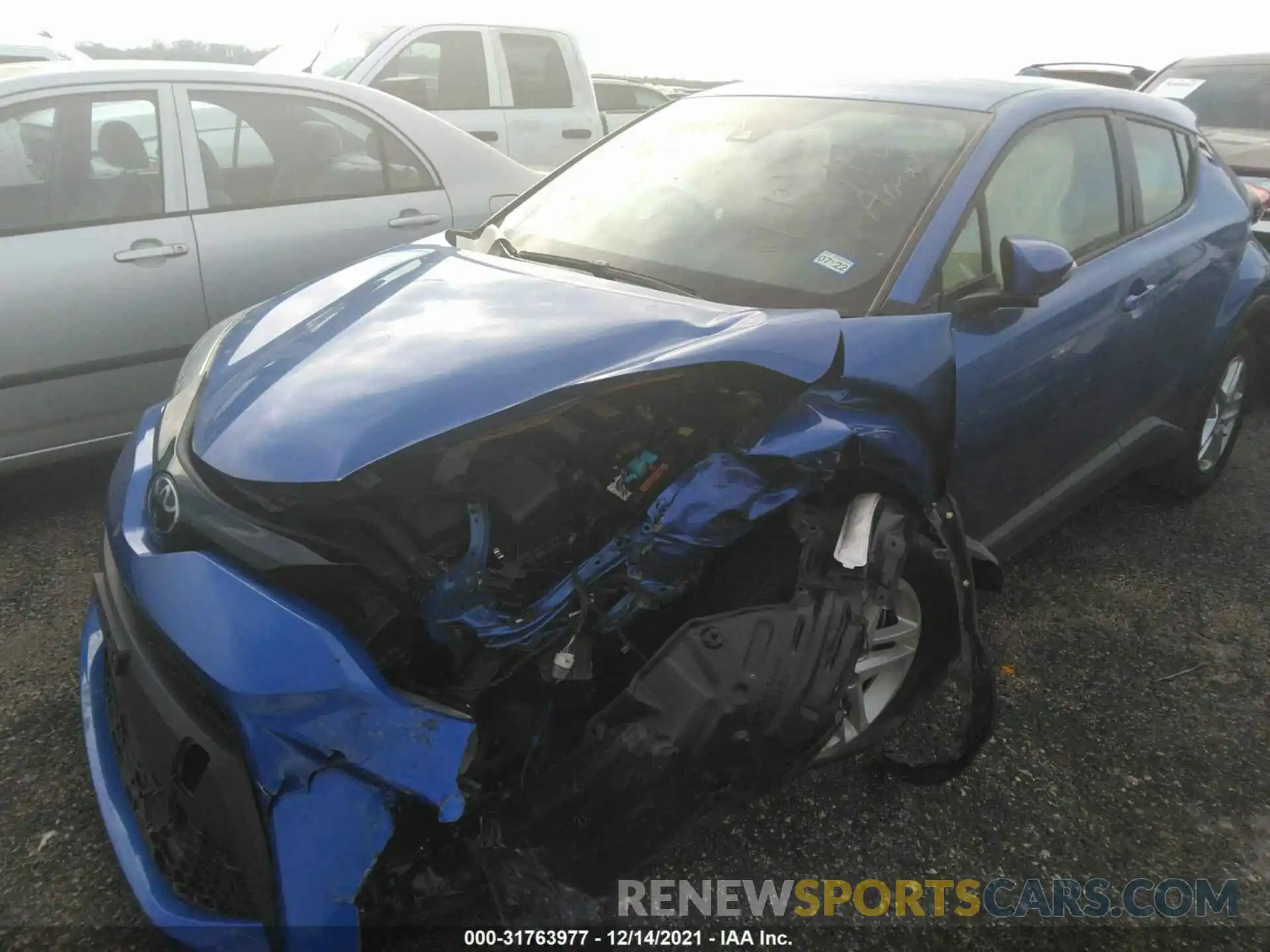 2 Photograph of a damaged car JTNKHMBX2L1089471 TOYOTA C-HR 2020