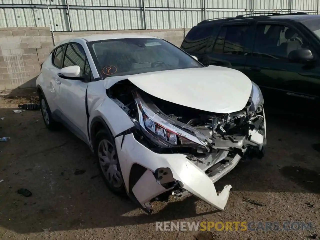 1 Photograph of a damaged car JTNKHMBX2L1089549 TOYOTA C-HR 2020