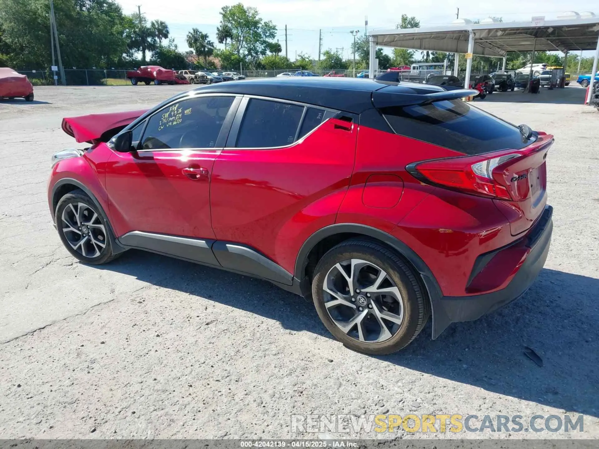 3 Photograph of a damaged car JTNKHMBX3L1066720 TOYOTA C-HR 2020