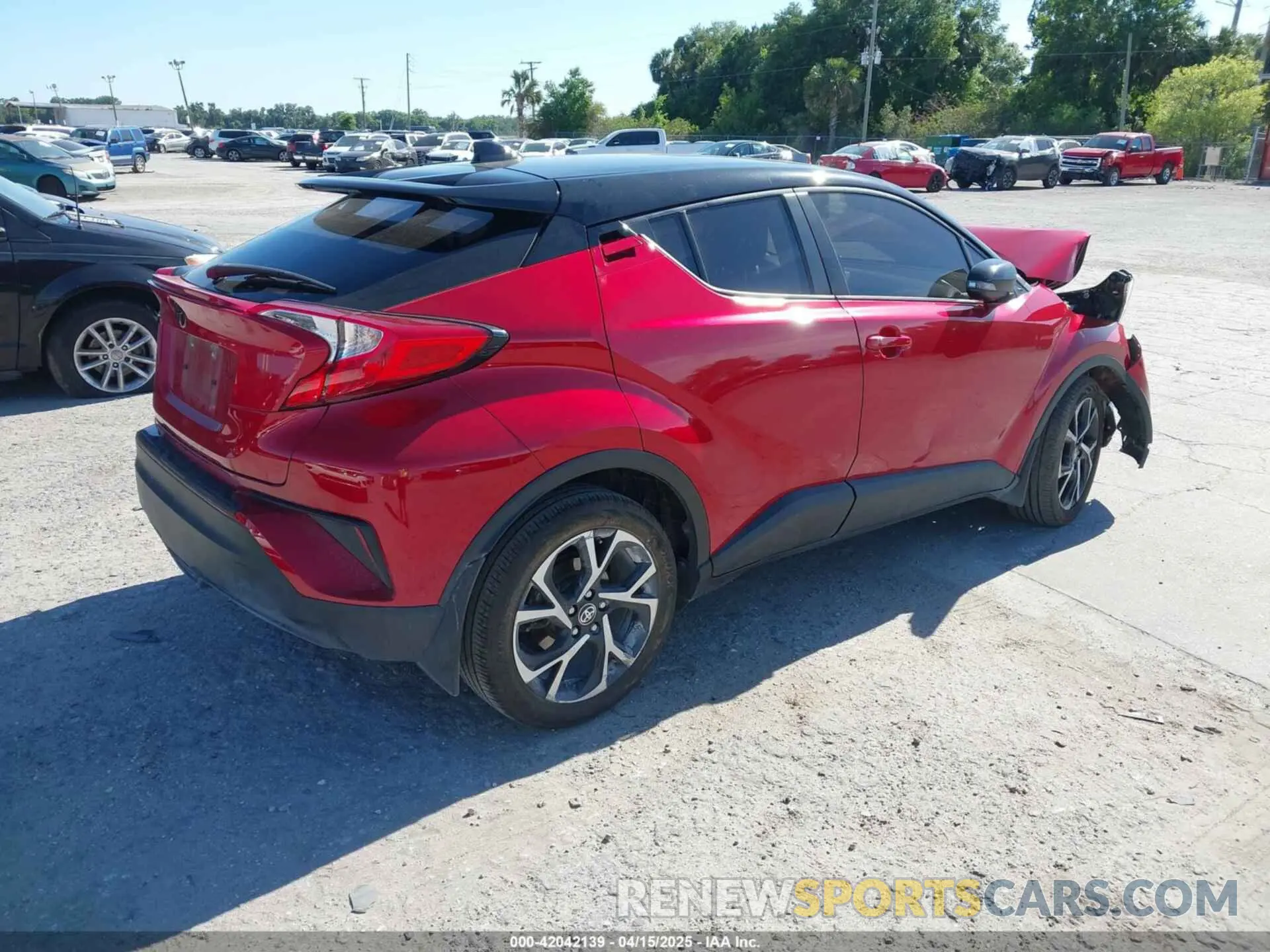 4 Photograph of a damaged car JTNKHMBX3L1066720 TOYOTA C-HR 2020