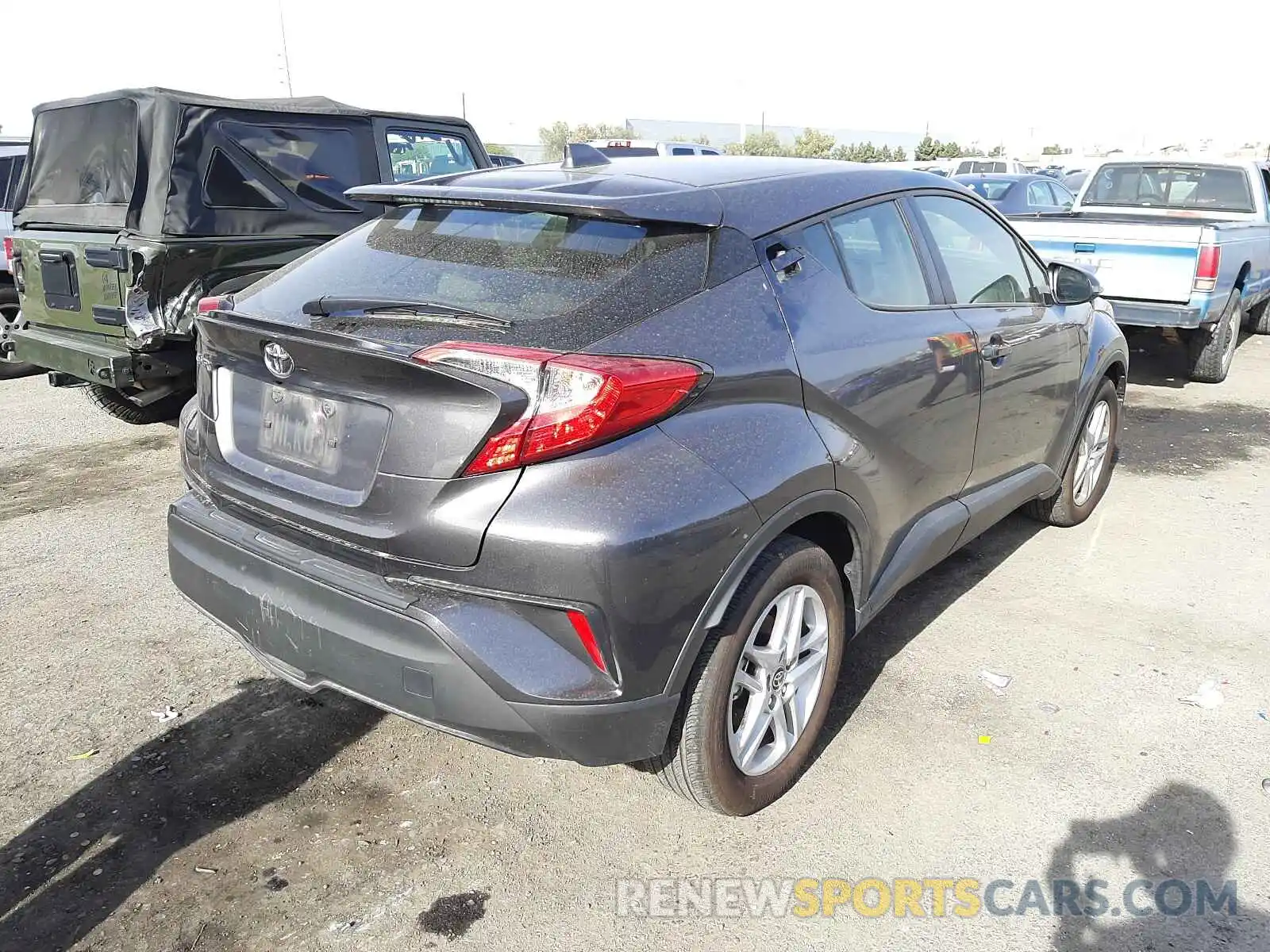 4 Photograph of a damaged car JTNKHMBX3L1069679 TOYOTA C-HR 2020