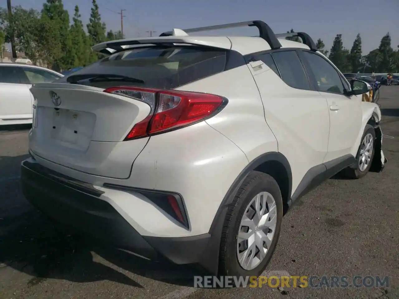 4 Photograph of a damaged car JTNKHMBX3L1070590 TOYOTA C-HR 2020