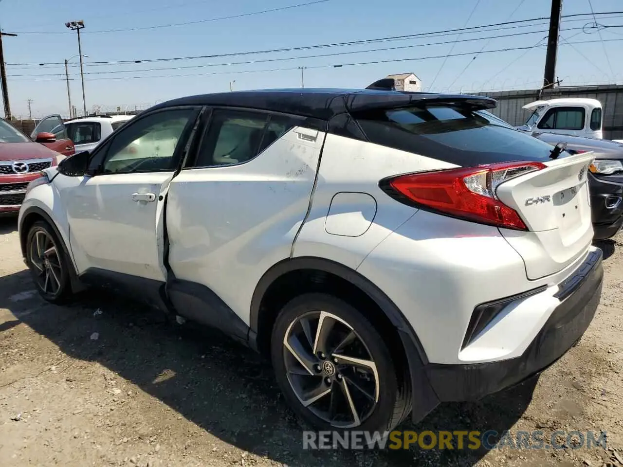 2 Photograph of a damaged car JTNKHMBX3L1074624 TOYOTA C-HR 2020