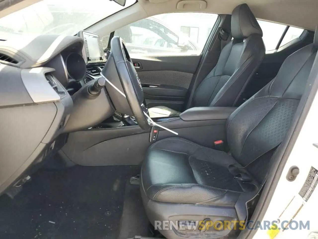 7 Photograph of a damaged car JTNKHMBX3L1074624 TOYOTA C-HR 2020