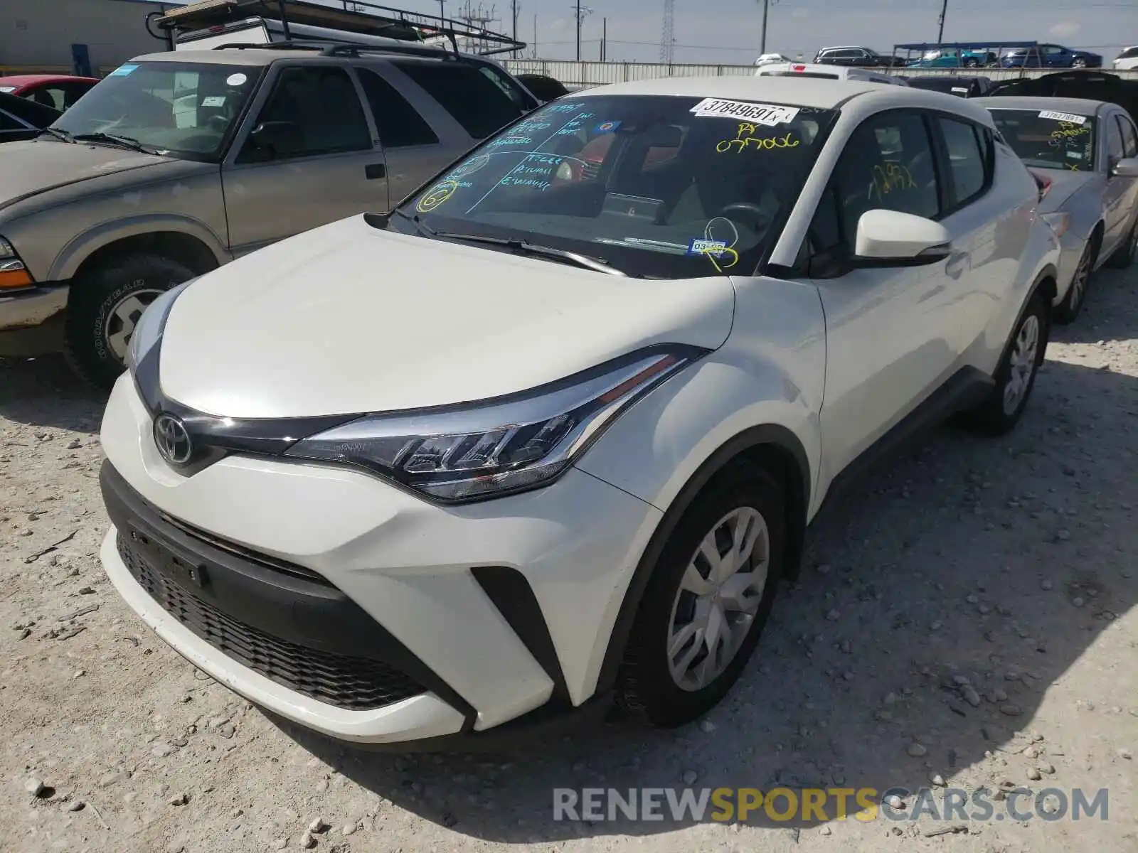 2 Photograph of a damaged car JTNKHMBX3L1077006 TOYOTA C-HR 2020