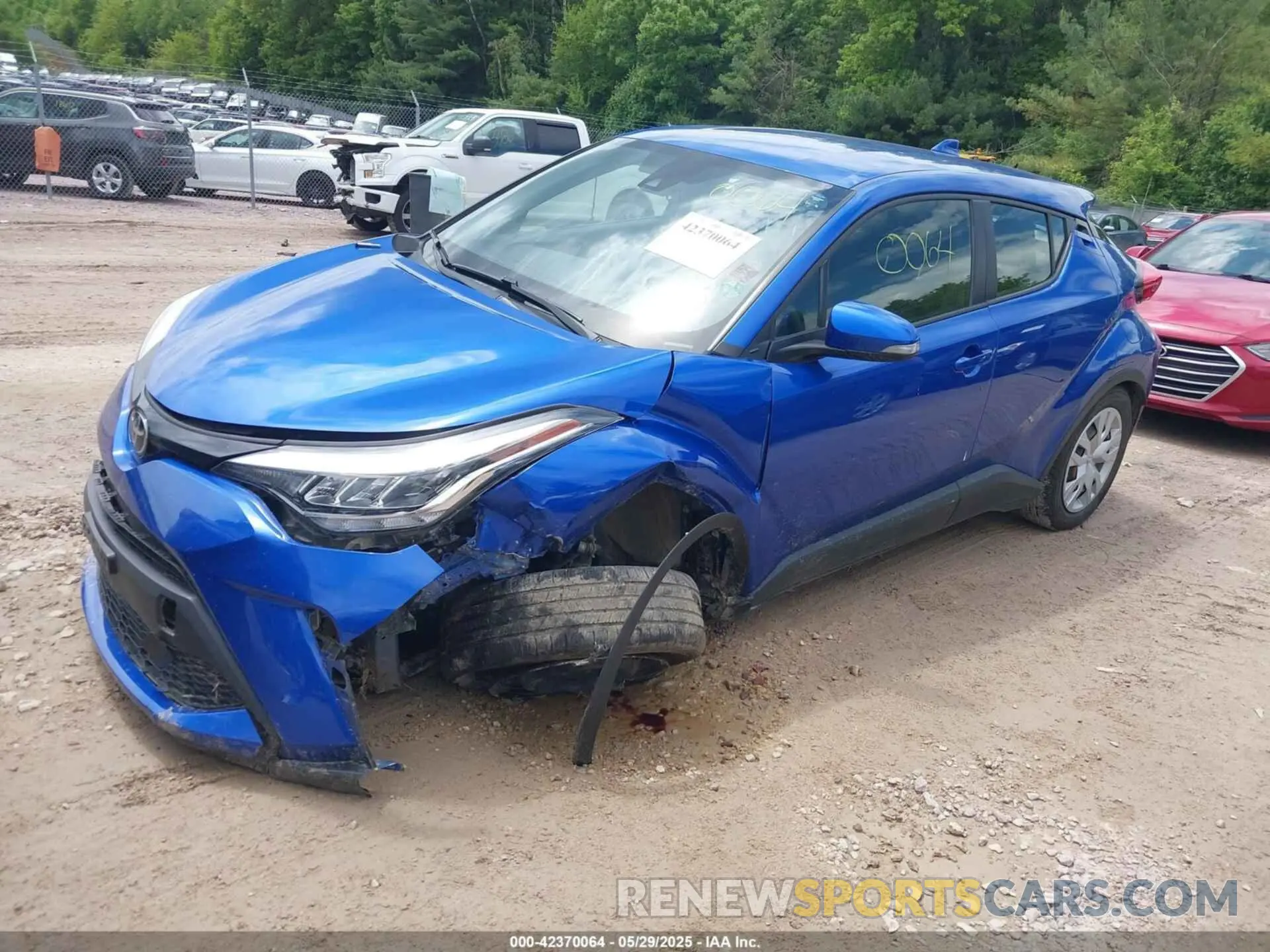 2 Photograph of a damaged car JTNKHMBX3L1080844 TOYOTA C-HR 2020