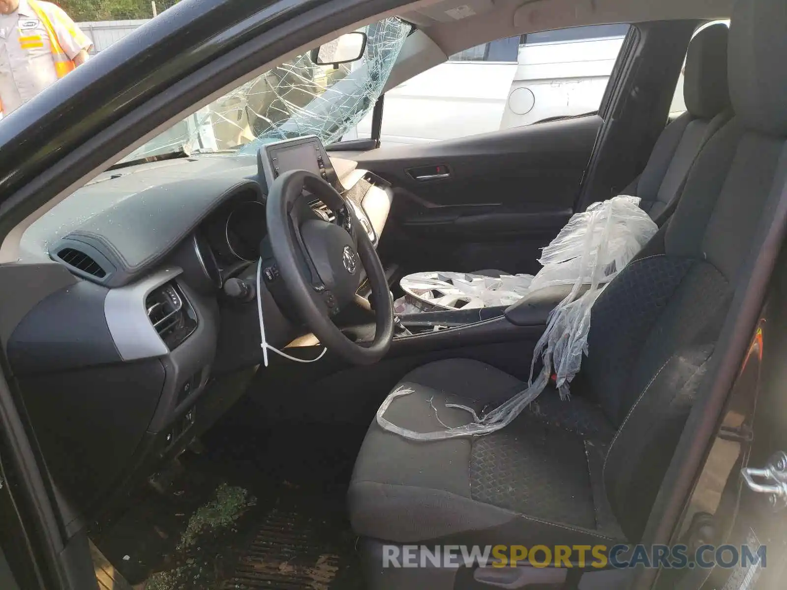 5 Photograph of a damaged car JTNKHMBX3L1083257 TOYOTA C-HR 2020