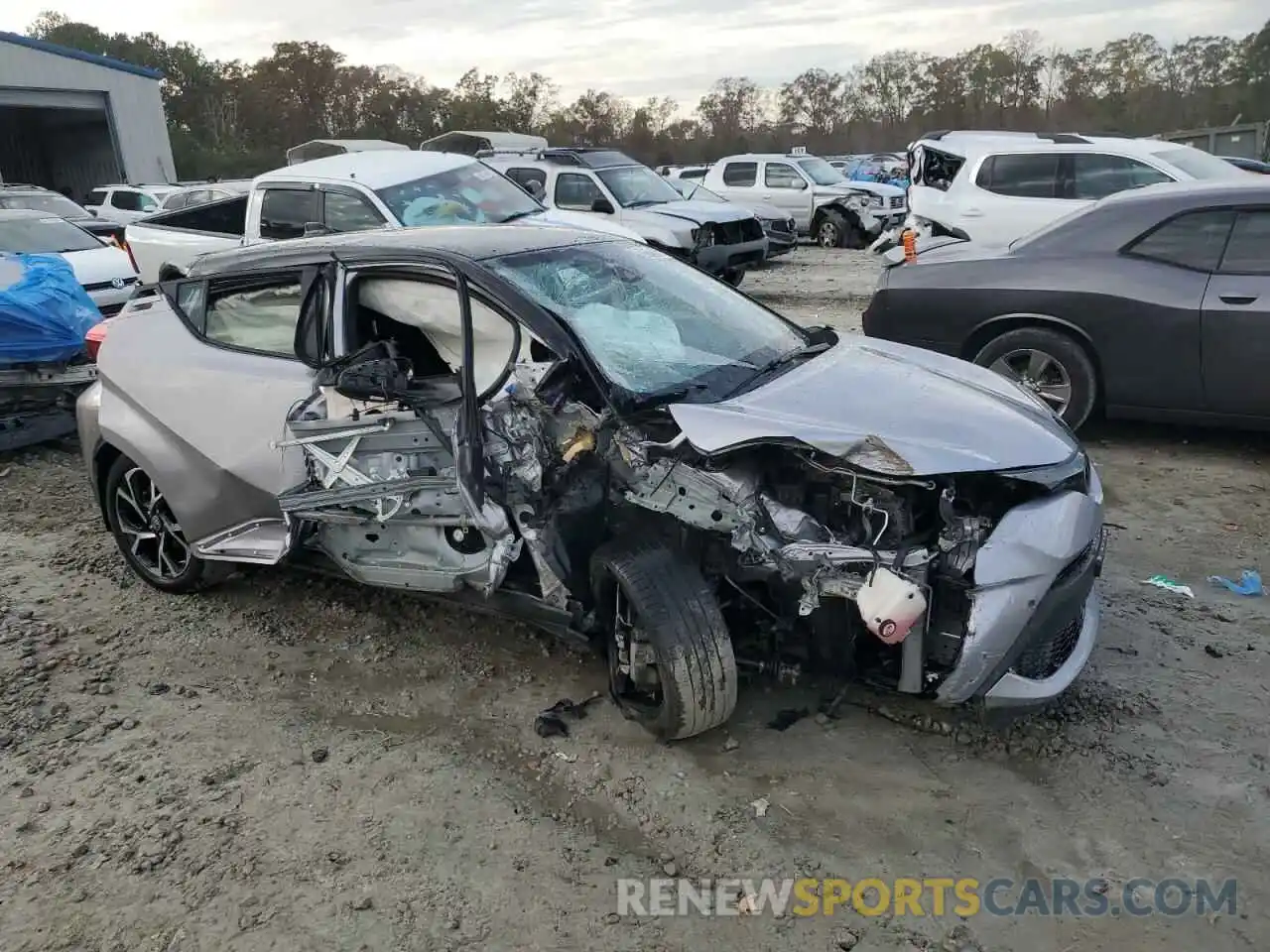 4 Photograph of a damaged car JTNKHMBX3L1090032 TOYOTA C-HR 2020