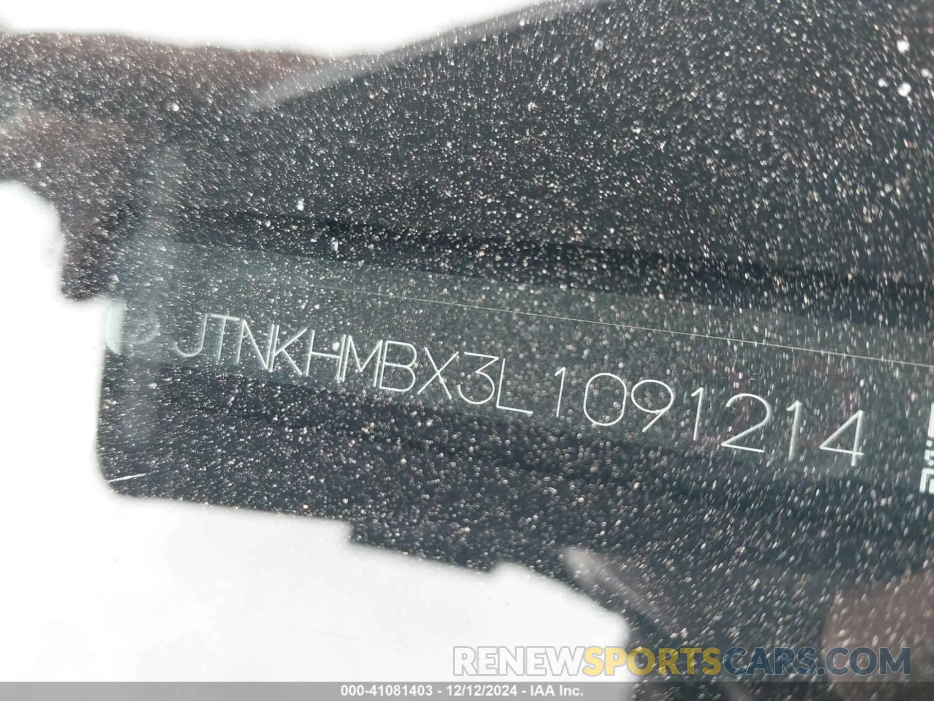 9 Photograph of a damaged car JTNKHMBX3L1091214 TOYOTA C-HR 2020