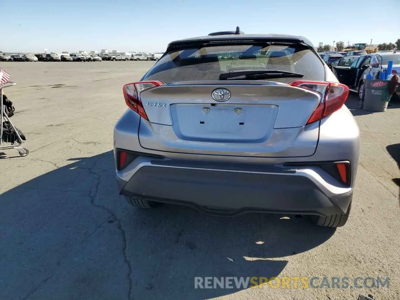 6 Photograph of a damaged car JTNKHMBX4L1064121 TOYOTA C-HR 2020
