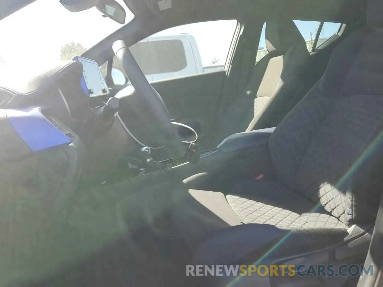 7 Photograph of a damaged car JTNKHMBX4L1064121 TOYOTA C-HR 2020
