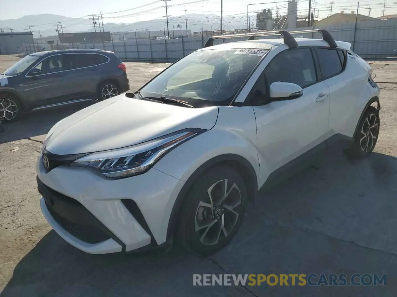 1 Photograph of a damaged car JTNKHMBX4L1070484 TOYOTA C-HR 2020