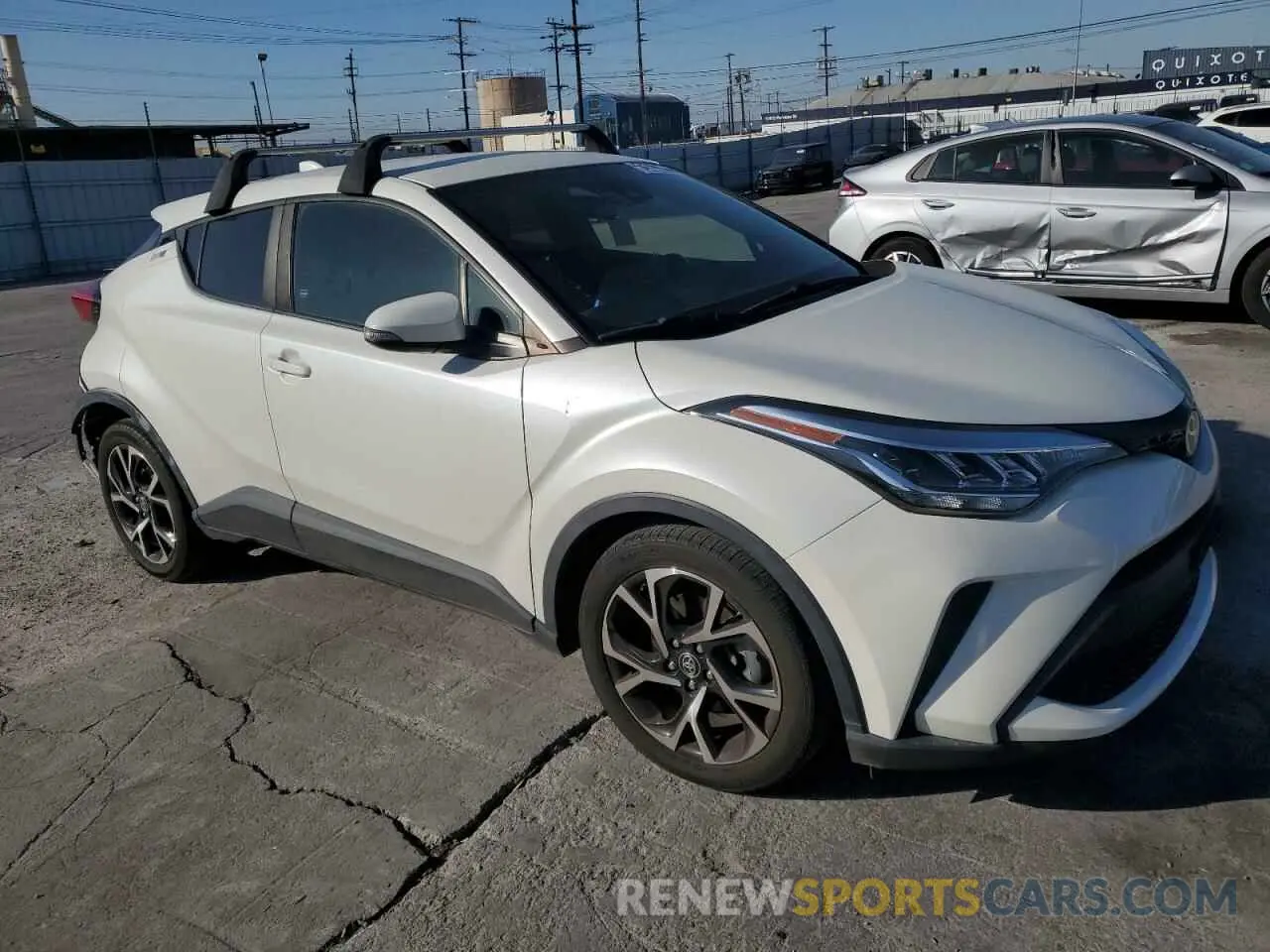4 Photograph of a damaged car JTNKHMBX4L1070484 TOYOTA C-HR 2020