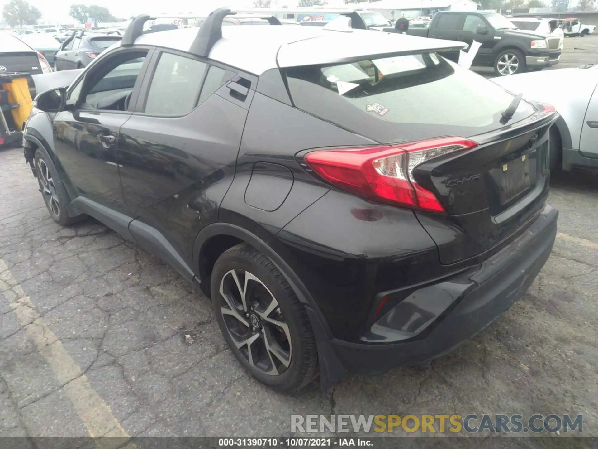 3 Photograph of a damaged car JTNKHMBX4L1072168 TOYOTA C-HR 2020