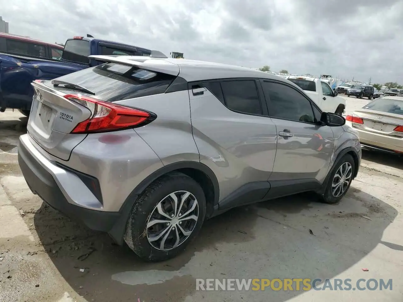 3 Photograph of a damaged car JTNKHMBX4L1073904 TOYOTA C-HR 2020