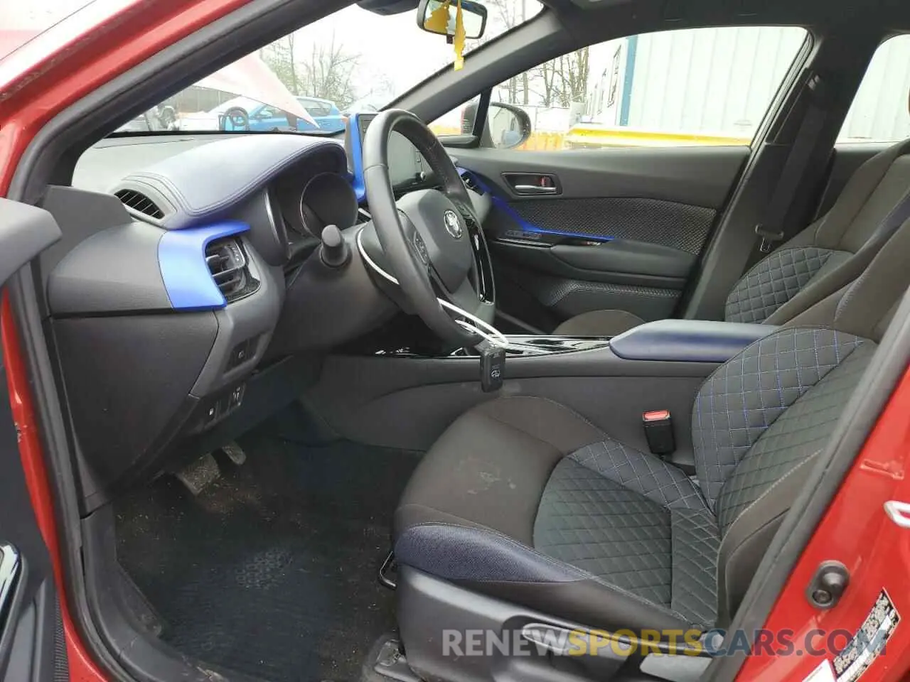 7 Photograph of a damaged car JTNKHMBX4L1078536 TOYOTA C-HR 2020