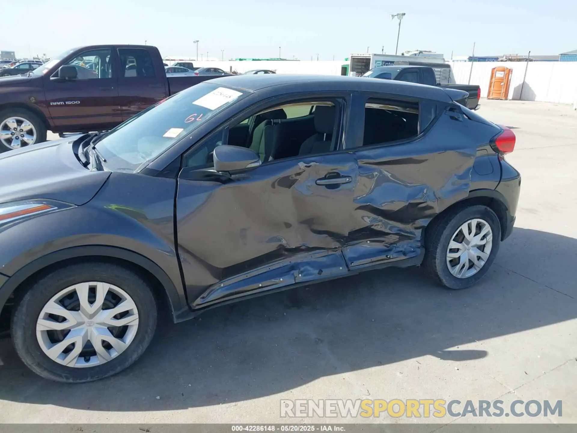 6 Photograph of a damaged car JTNKHMBX4L1081856 TOYOTA C-HR 2020