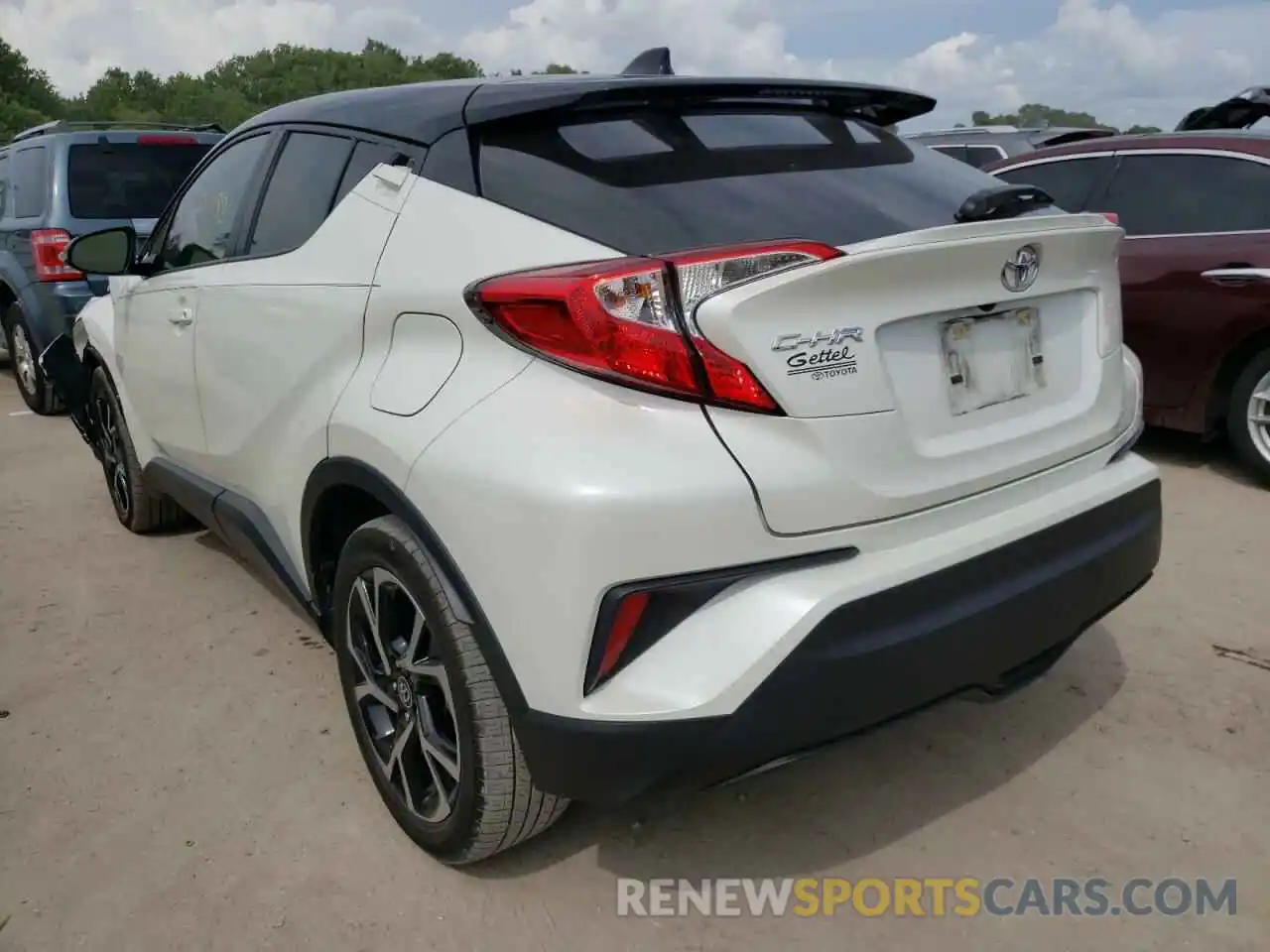 3 Photograph of a damaged car JTNKHMBX4L1088306 TOYOTA C-HR 2020