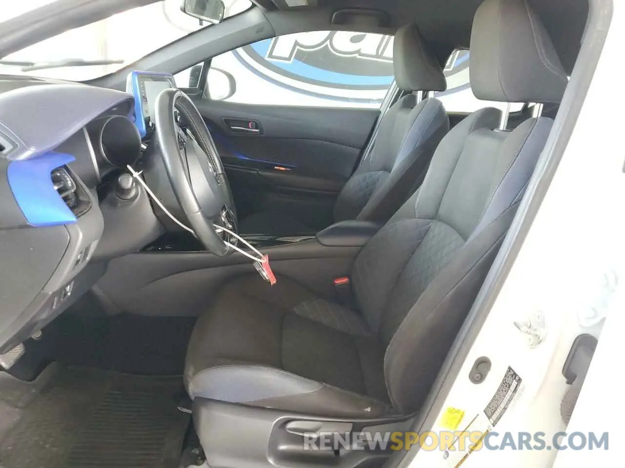 7 Photograph of a damaged car JTNKHMBX4L1094316 TOYOTA C-HR 2020