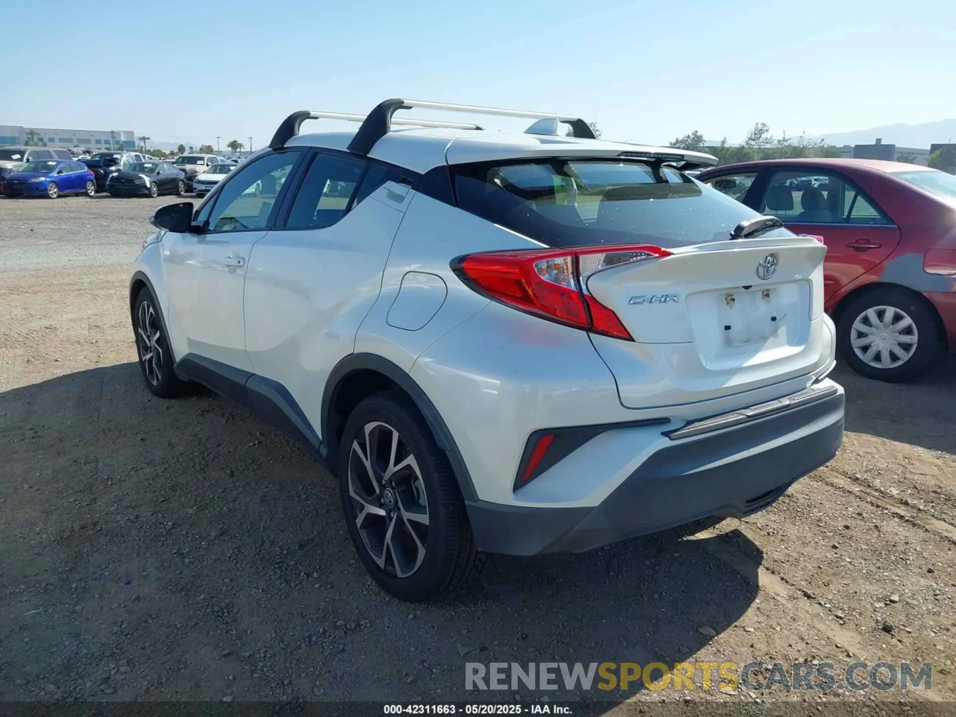 3 Photograph of a damaged car JTNKHMBX5L1066377 TOYOTA C-HR 2020