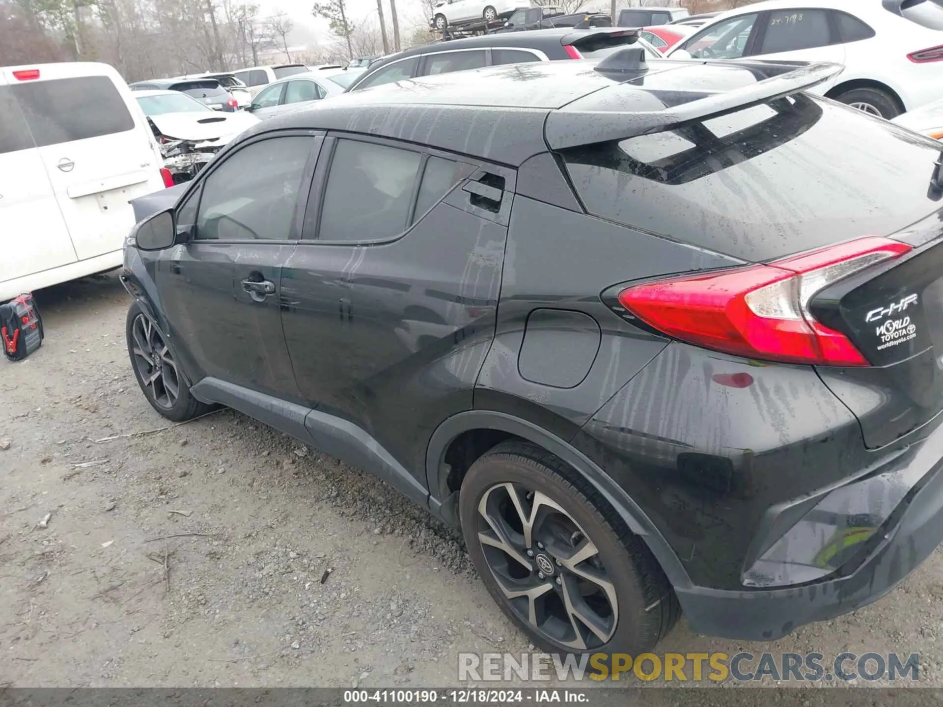 13 Photograph of a damaged car JTNKHMBX5L1072034 TOYOTA C-HR 2020