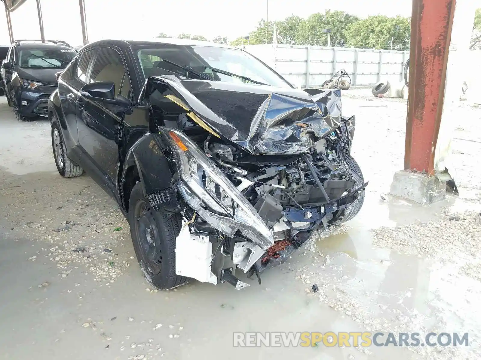 1 Photograph of a damaged car JTNKHMBX5L1072597 TOYOTA C-HR 2020