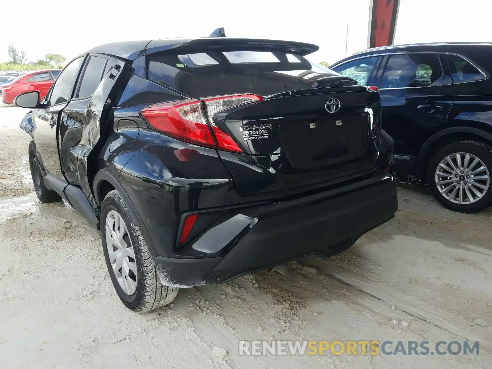 3 Photograph of a damaged car JTNKHMBX5L1072597 TOYOTA C-HR 2020