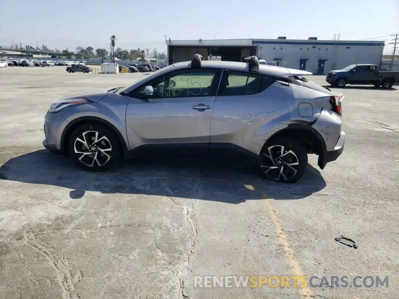 9 Photograph of a damaged car JTNKHMBX5L1072891 TOYOTA C-HR 2020