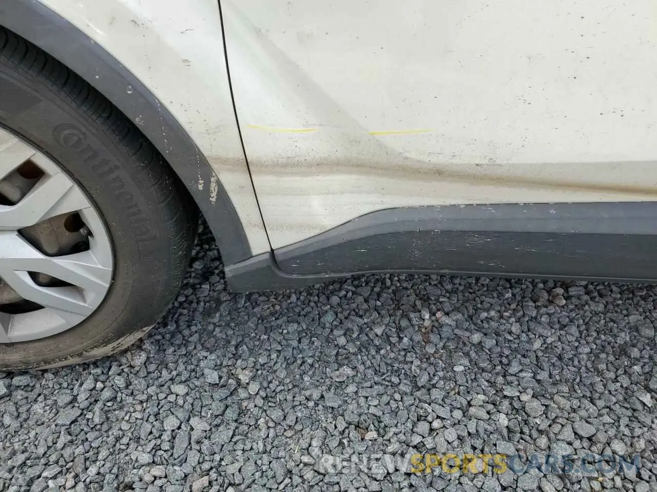 13 Photograph of a damaged car JTNKHMBX5L1073149 TOYOTA C-HR 2020