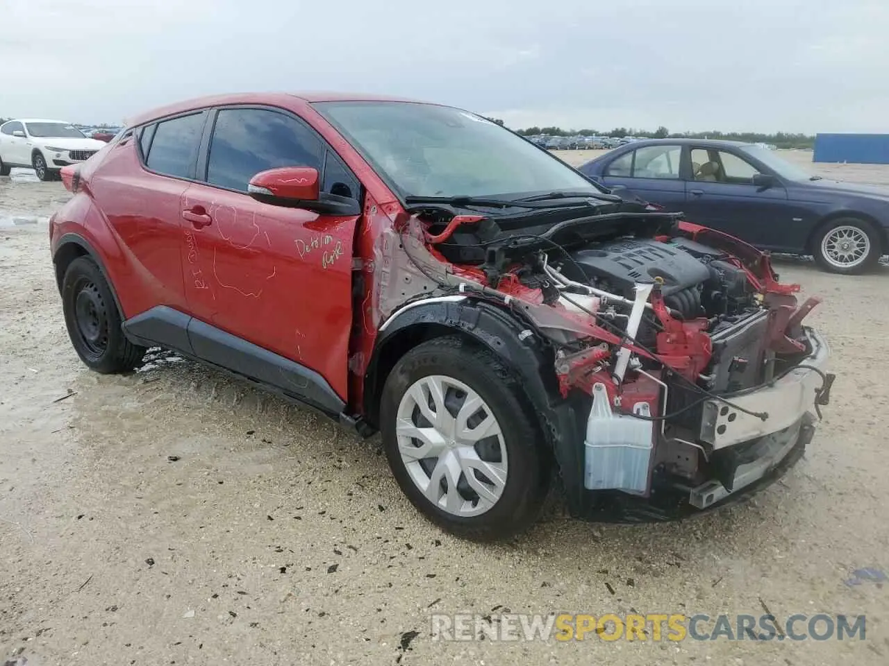 4 Photograph of a damaged car JTNKHMBX5L1074589 TOYOTA C-HR 2020