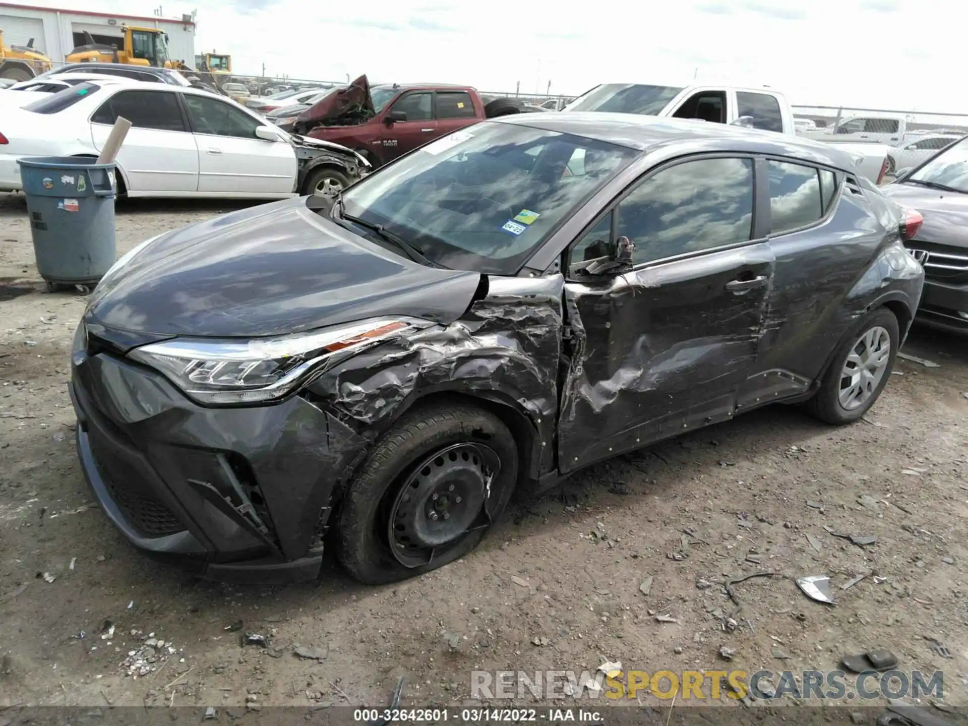 2 Photograph of a damaged car JTNKHMBX5L1080120 TOYOTA C-HR 2020