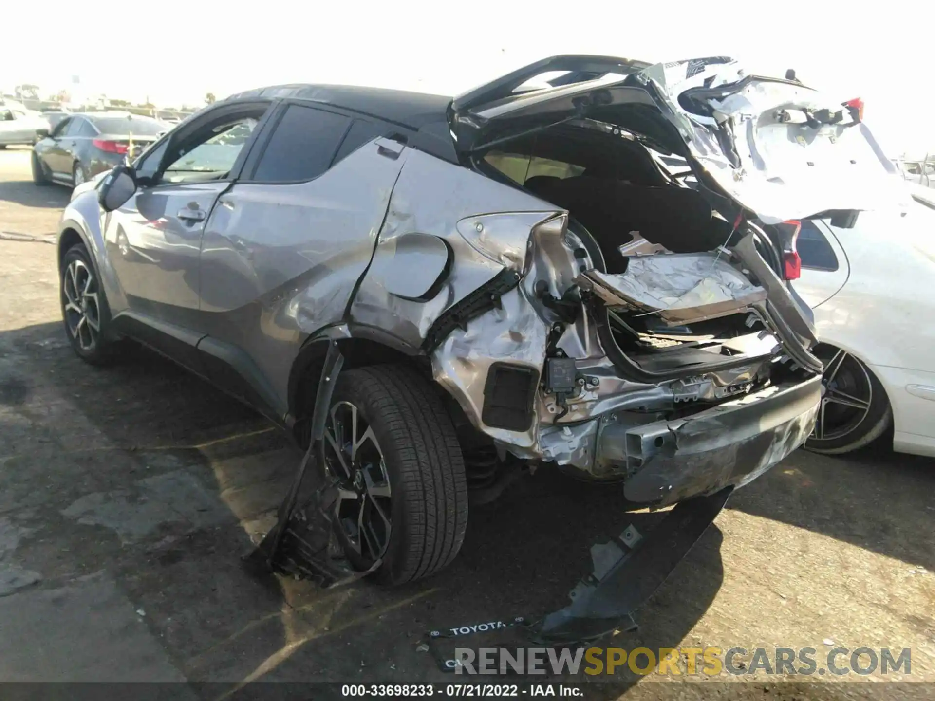 3 Photograph of a damaged car JTNKHMBX5L1084037 TOYOTA C-HR 2020