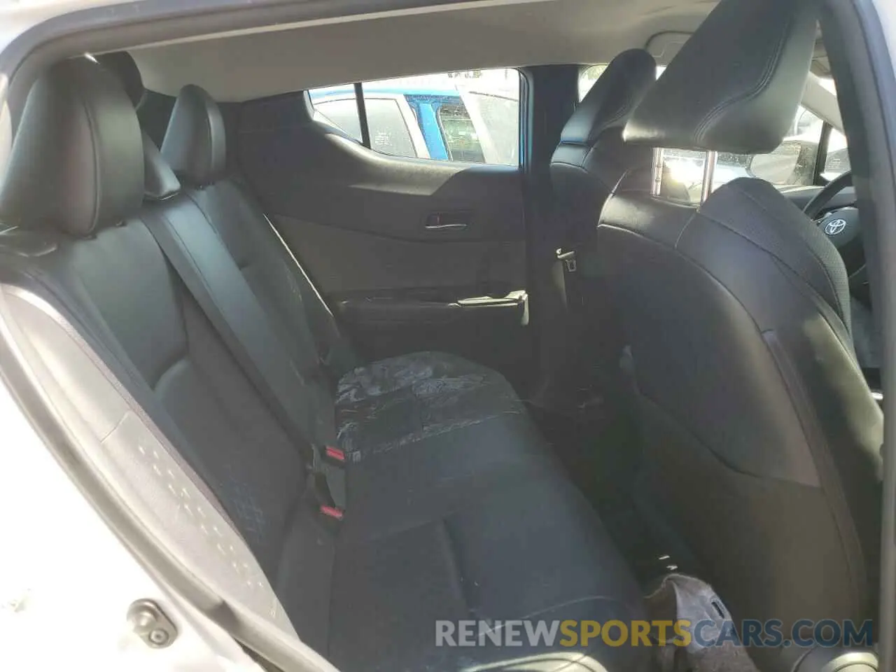 10 Photograph of a damaged car JTNKHMBX5L1084541 TOYOTA C-HR 2020