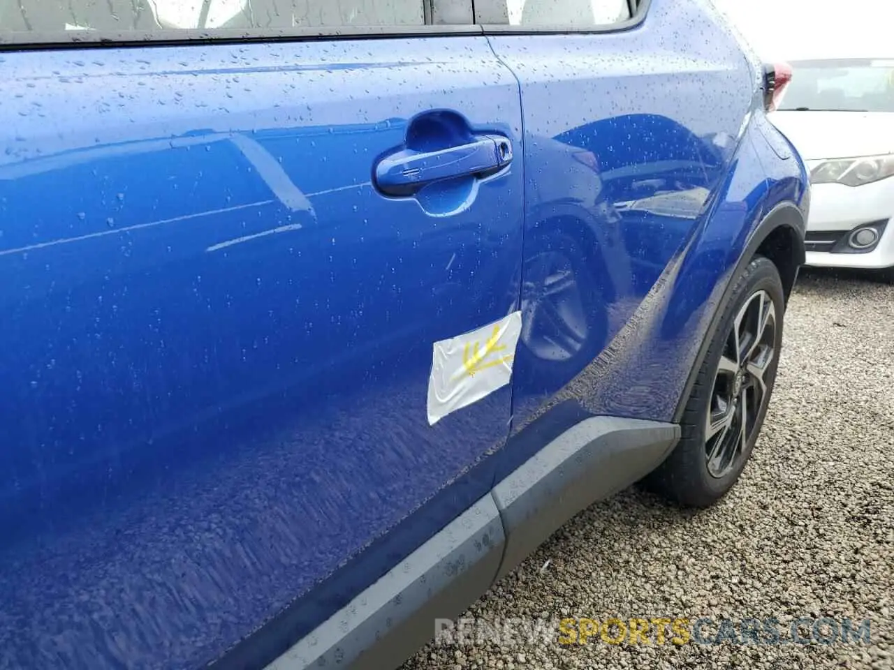 13 Photograph of a damaged car JTNKHMBX5L1084653 TOYOTA C-HR 2020
