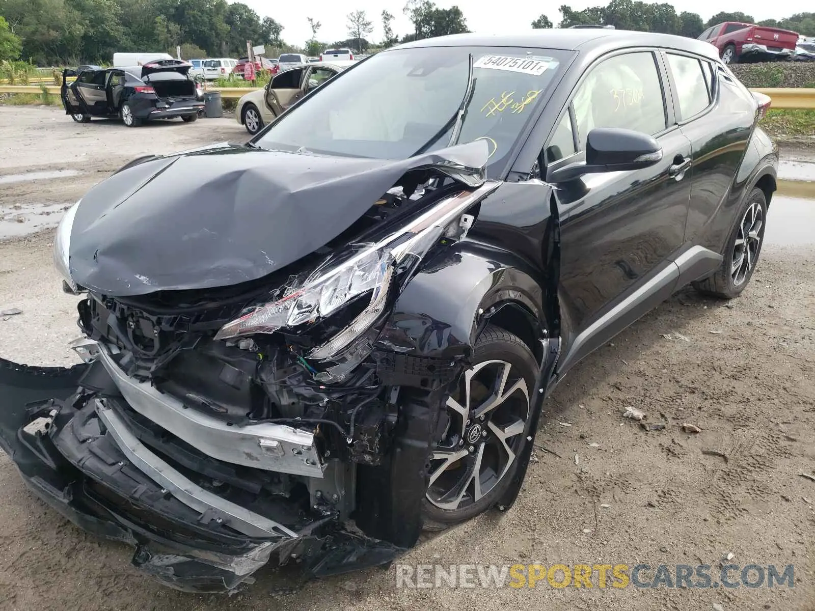 2 Photograph of a damaged car JTNKHMBX5L1086743 TOYOTA C-HR 2020