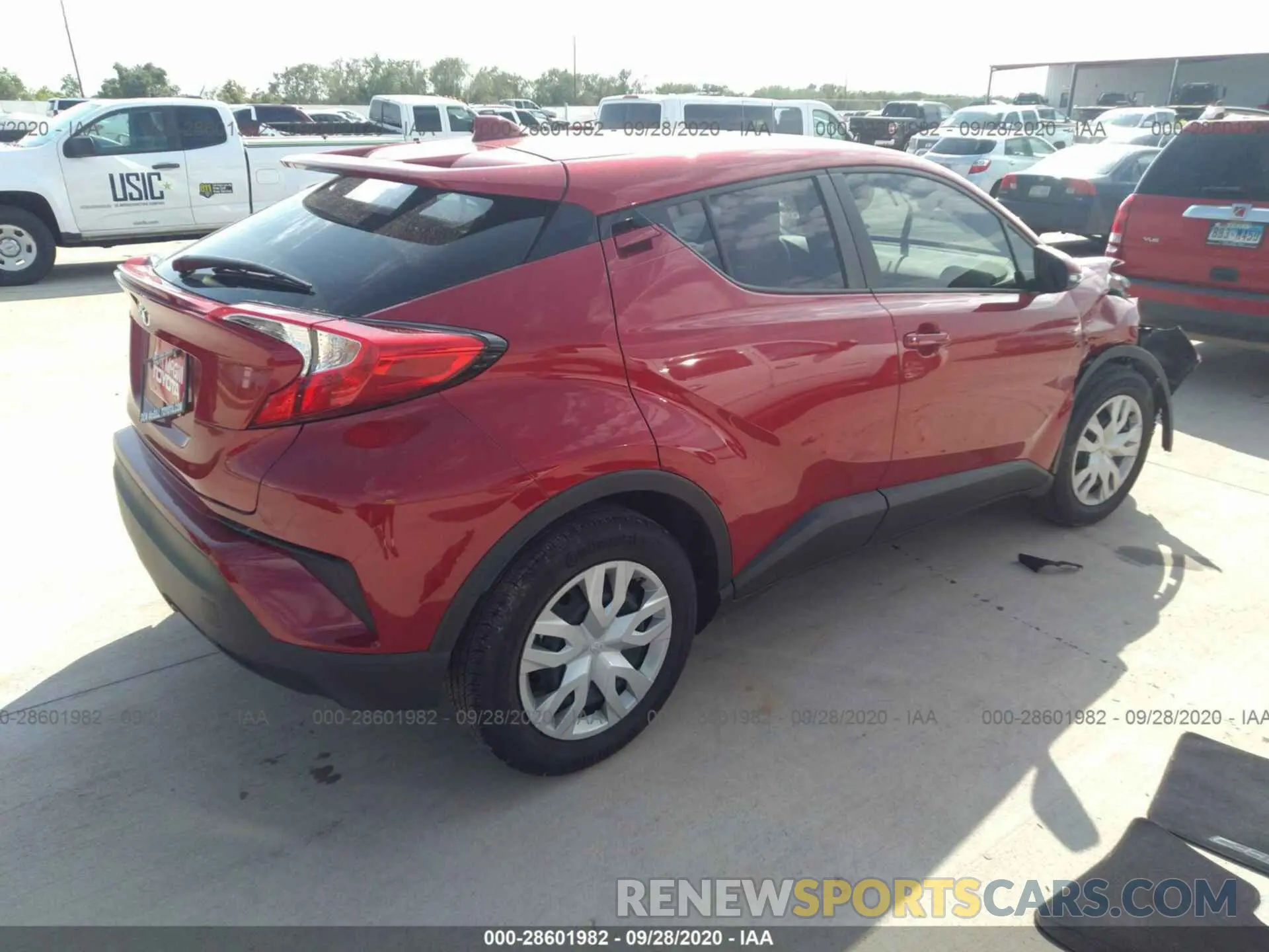 4 Photograph of a damaged car JTNKHMBX5L1089657 TOYOTA C-HR 2020