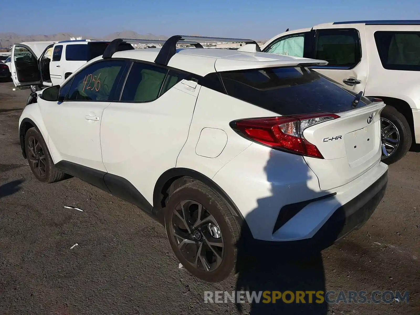 3 Photograph of a damaged car JTNKHMBX5L1091411 TOYOTA C-HR 2020