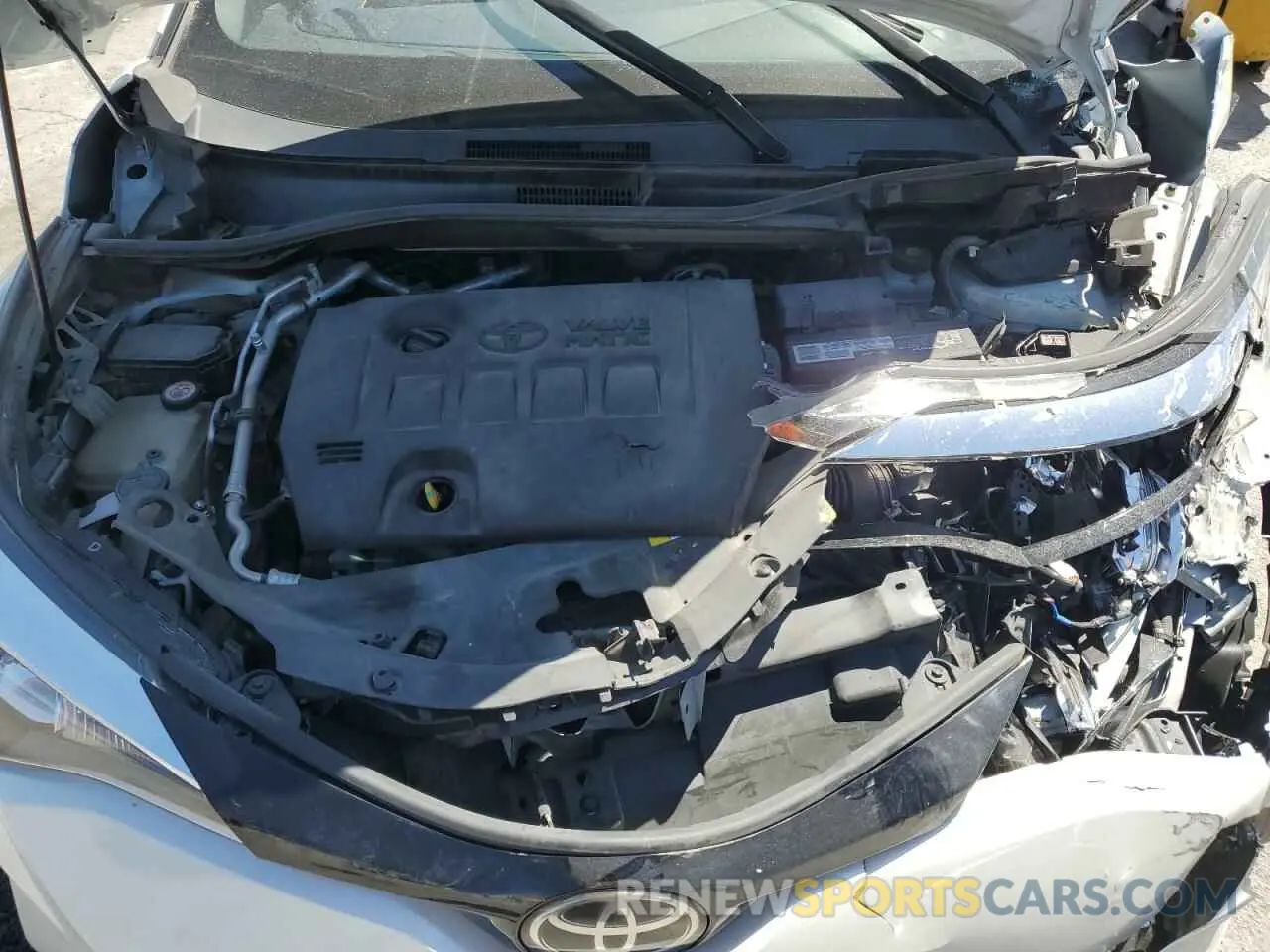 12 Photograph of a damaged car JTNKHMBX6L1067070 TOYOTA C-HR 2020