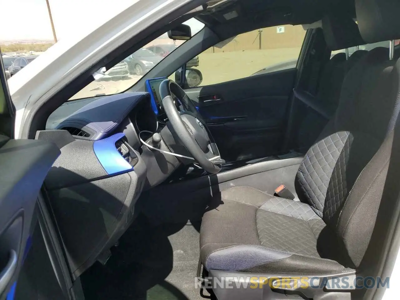 7 Photograph of a damaged car JTNKHMBX6L1069272 TOYOTA C-HR 2020