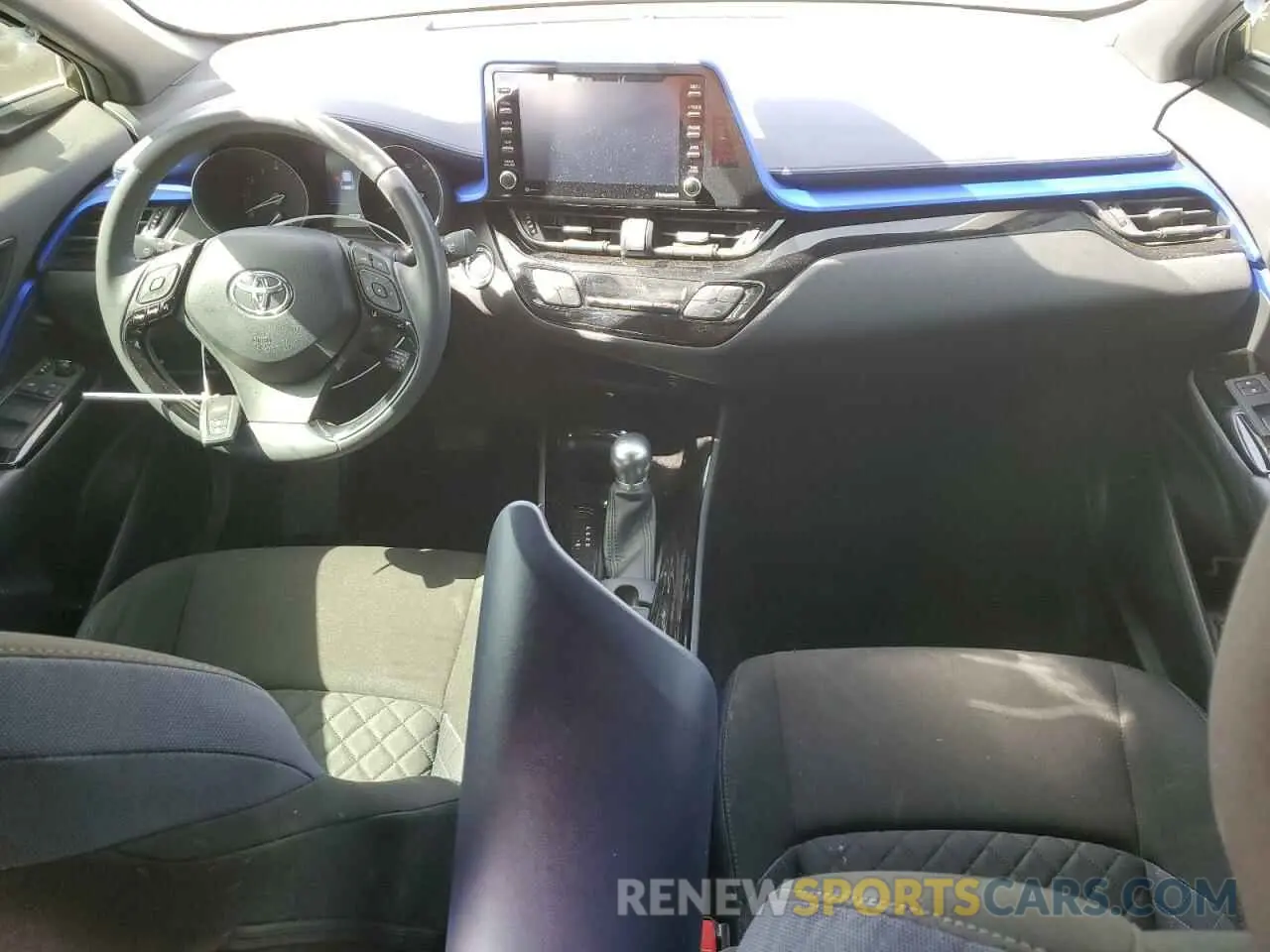 8 Photograph of a damaged car JTNKHMBX6L1069272 TOYOTA C-HR 2020
