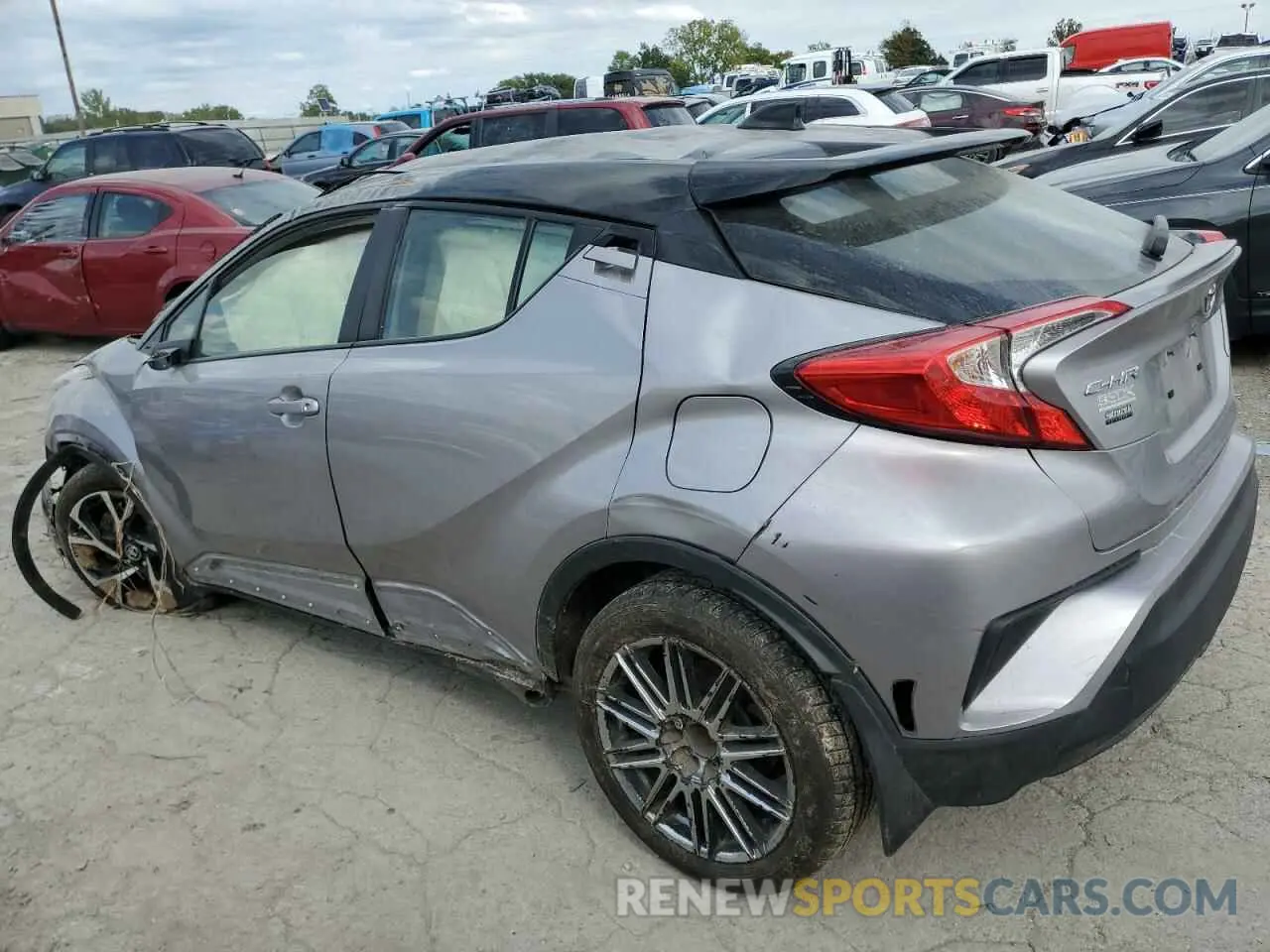 2 Photograph of a damaged car JTNKHMBX6L1072821 TOYOTA C-HR 2020