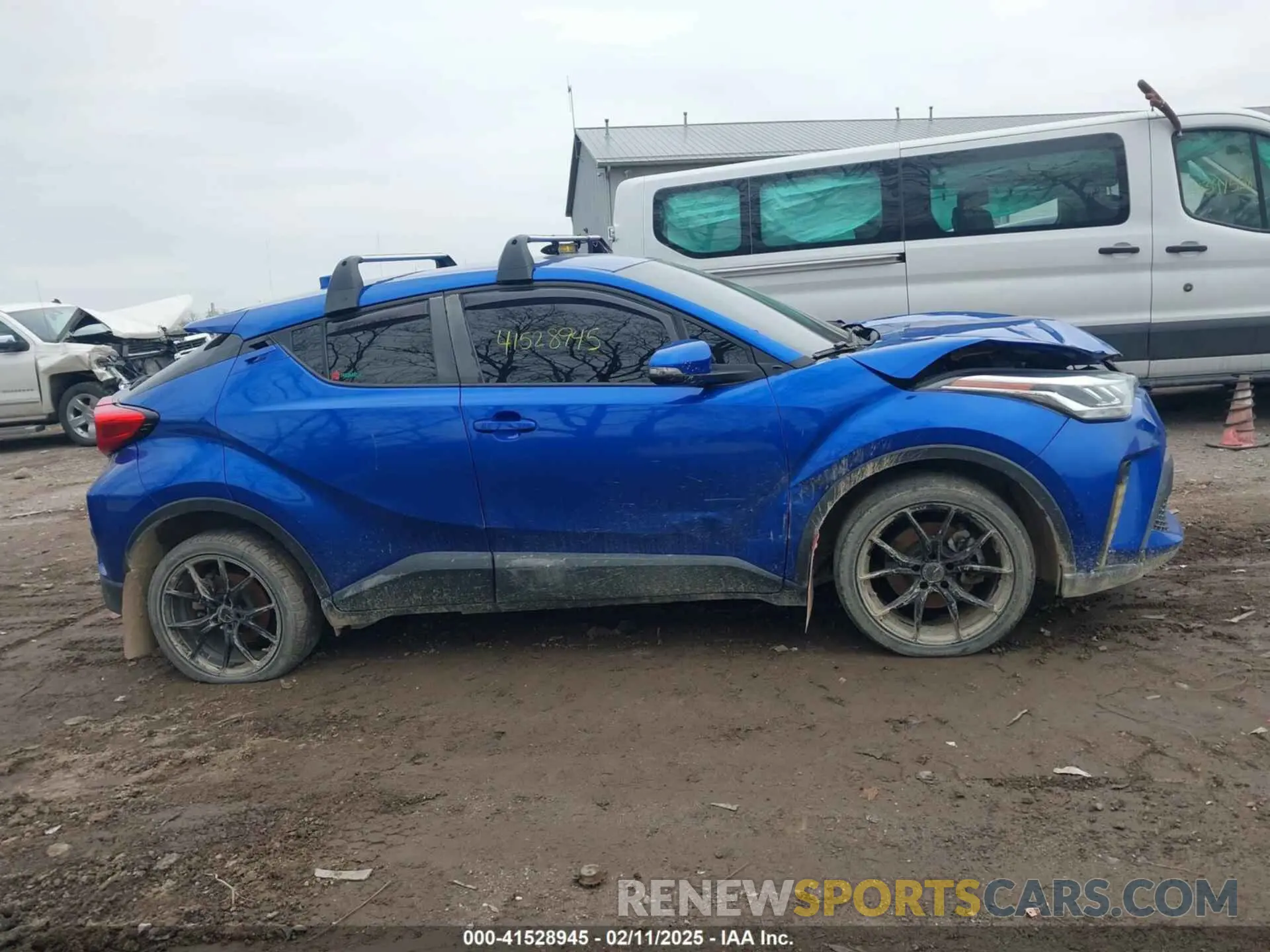 13 Photograph of a damaged car JTNKHMBX6L1074648 TOYOTA C-HR 2020
