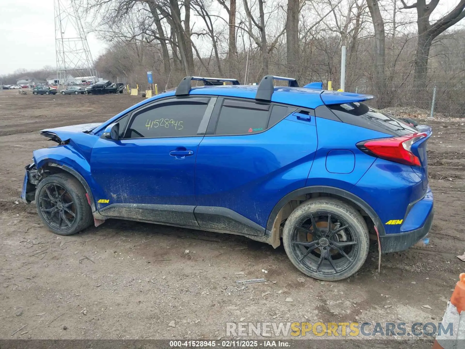 14 Photograph of a damaged car JTNKHMBX6L1074648 TOYOTA C-HR 2020