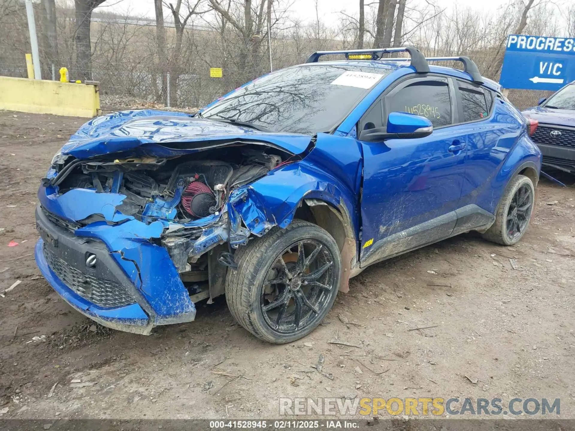 2 Photograph of a damaged car JTNKHMBX6L1074648 TOYOTA C-HR 2020