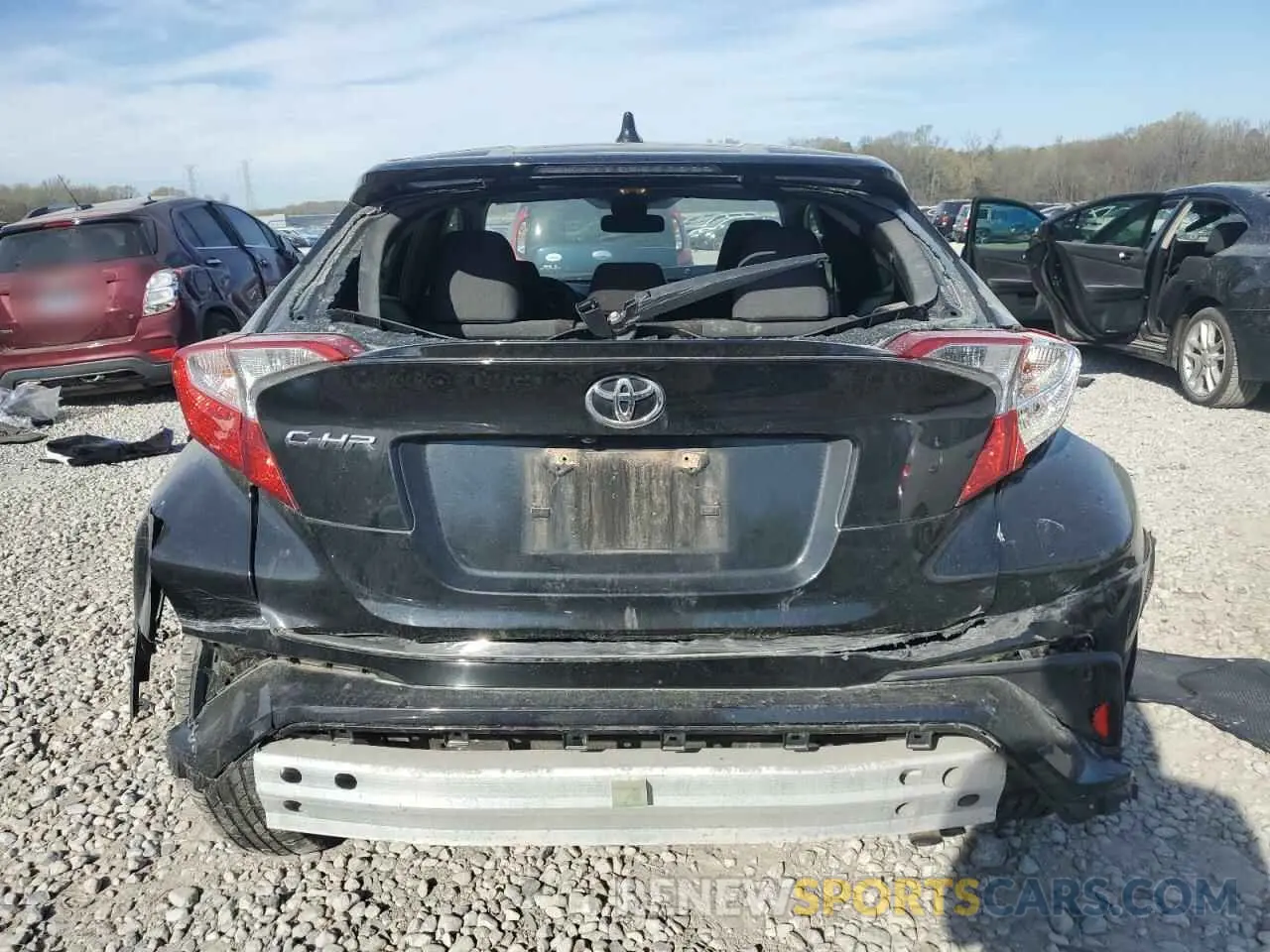 6 Photograph of a damaged car JTNKHMBX6L1080157 TOYOTA C-HR 2020