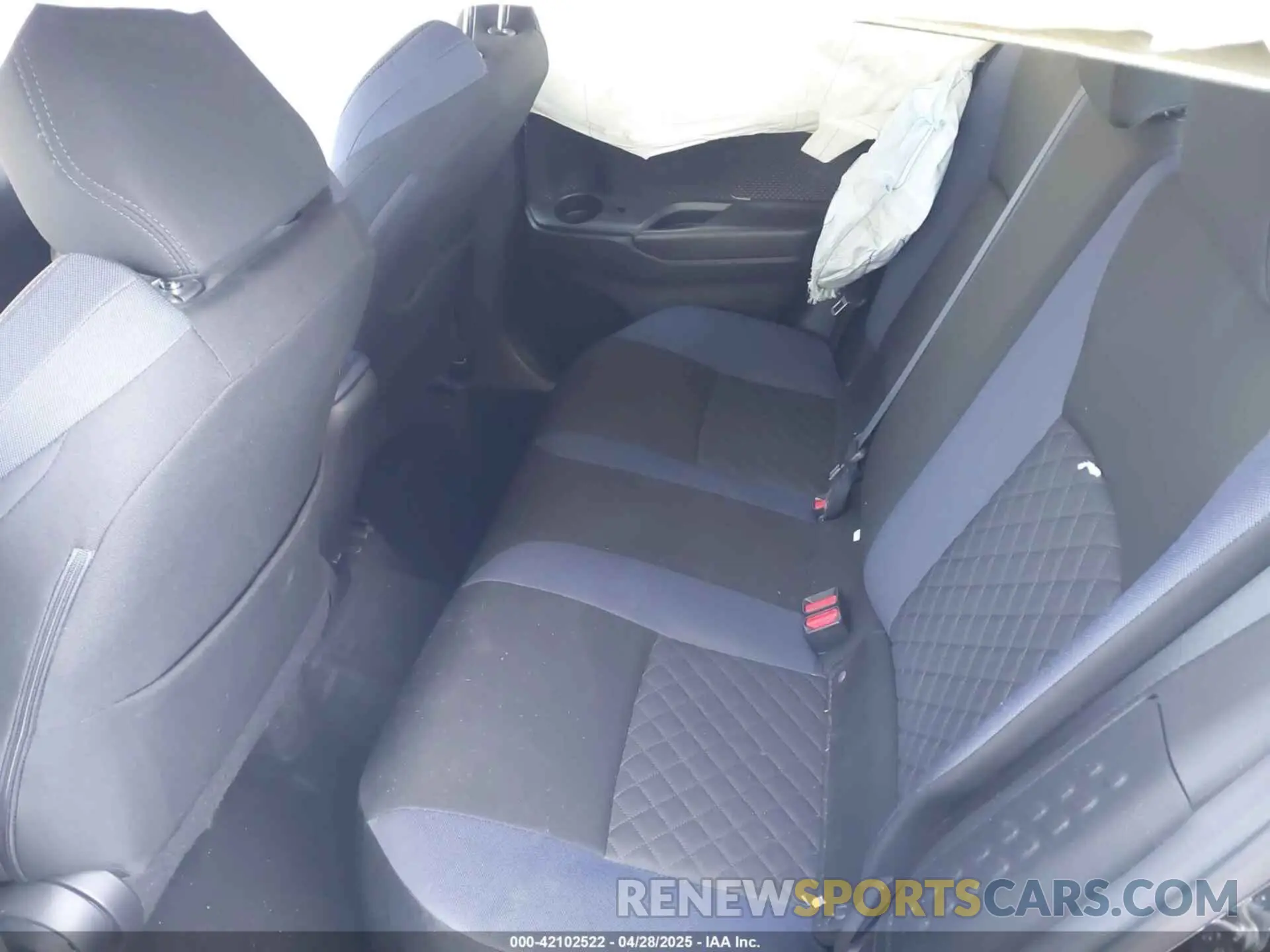 8 Photograph of a damaged car JTNKHMBX6L1085990 TOYOTA C-HR 2020